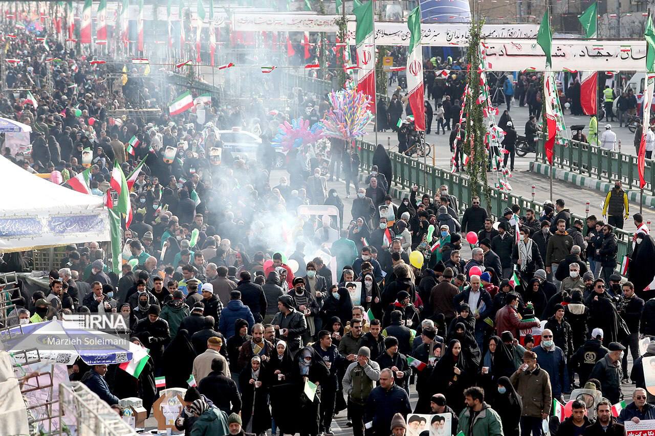 IMG 20230211 144350 860 - تصاویری از حضور پرشور مردم در جشن انقلاب - 22