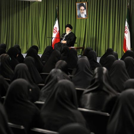 دیدار جمعی از بانوان نخبه و برگزیده کشور